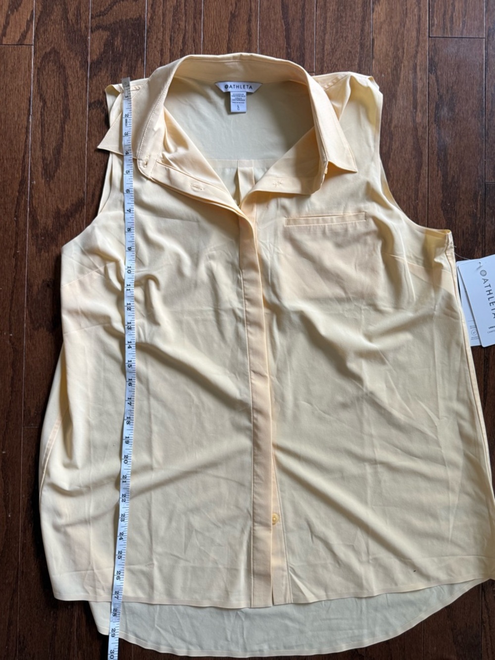 Athleta Pale Yellow urbanite tank NWT size Large button down women’s - Picture 4 of 6
